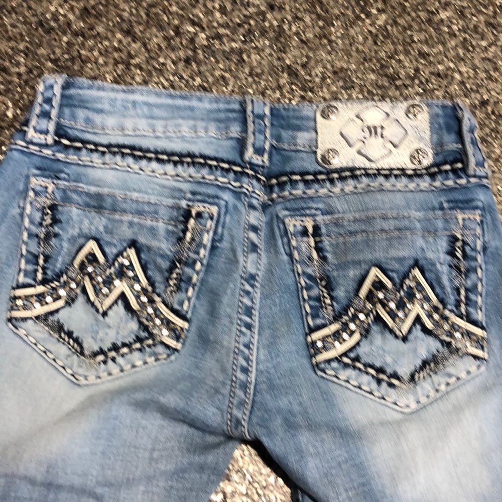 Miss Me Jeans Mid-Rise Bermuda Capris / Shorts Size 25